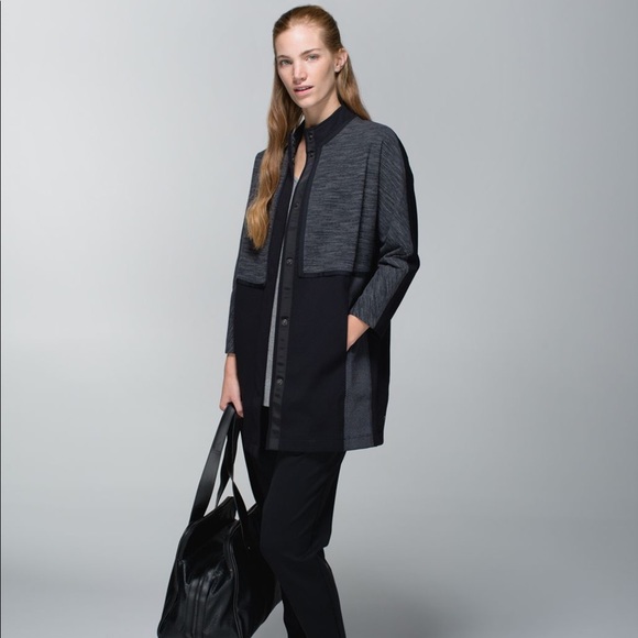lululemon athletica Jackets & Blazers - Lululemon Women’s Cocoon Car Coat, size Medium